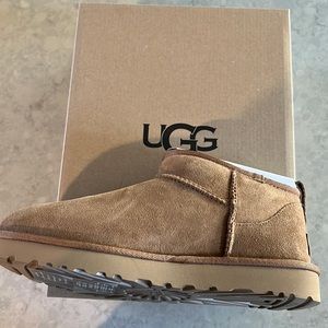 UGG ultra mini chestnut